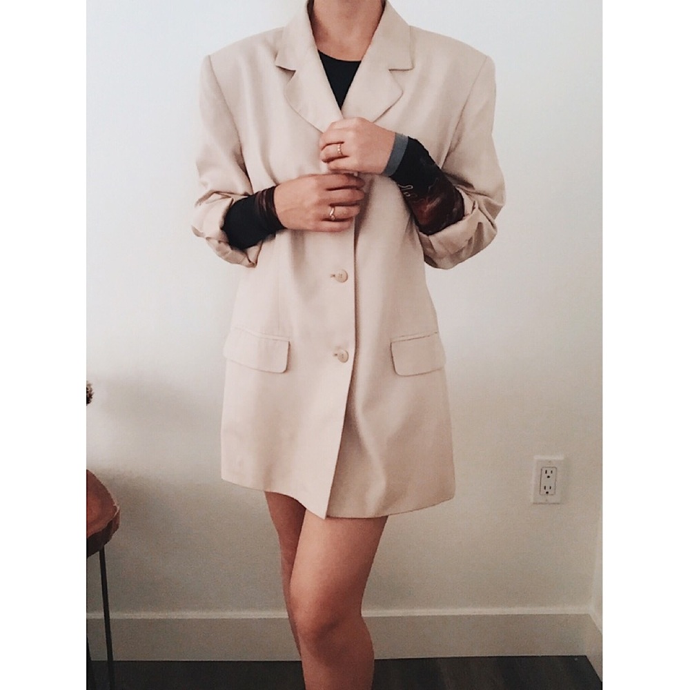 Over-sized Cream Blazer - Morgan Taylor Vintage
